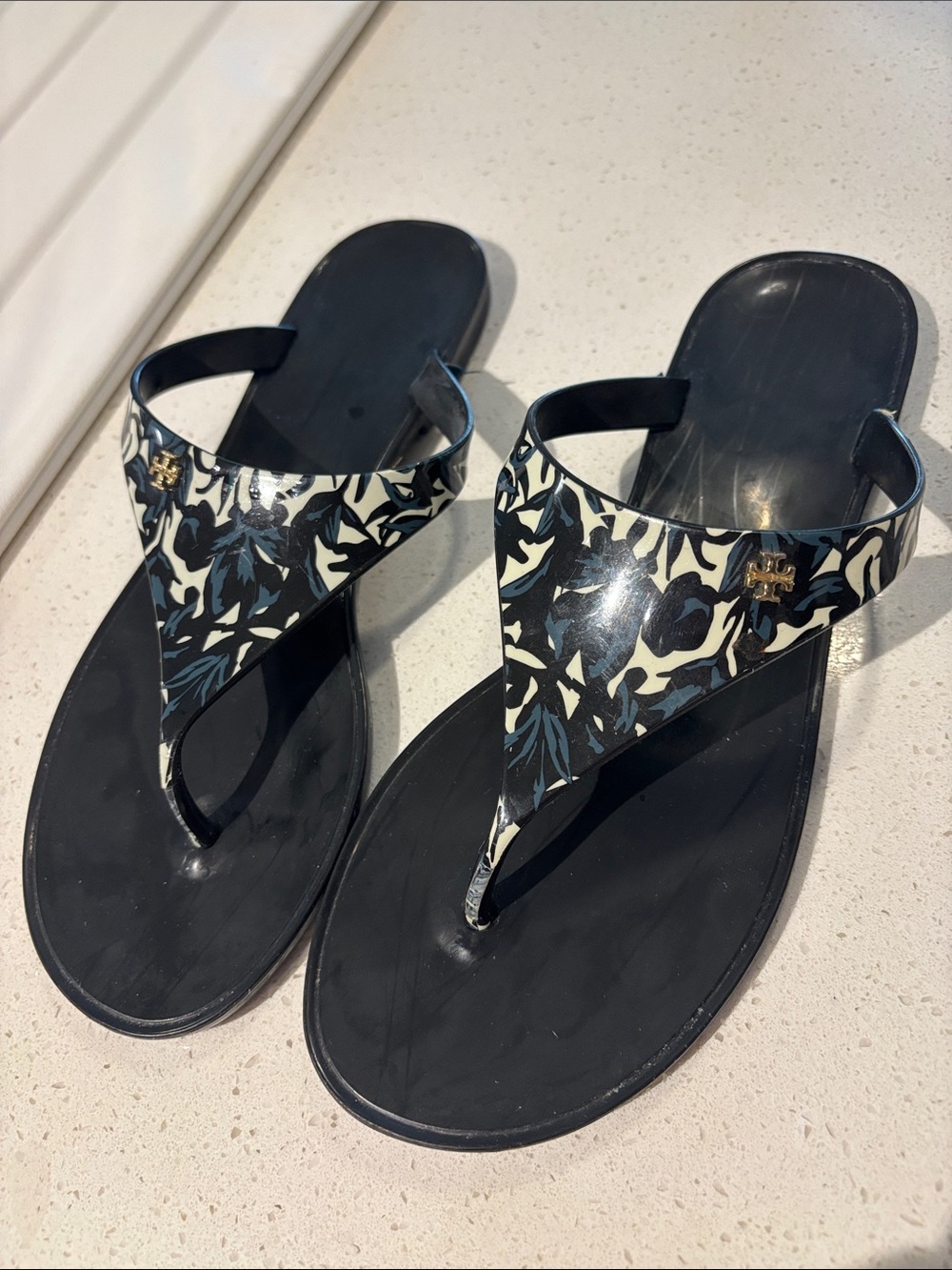 Tory Burch Black Floral-Print Thong Sandals